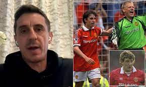 Gary neville sama sekali tidak punya waktu untuk jabat tangan dengan mantan rekan setimnya sekaligus sahabat lamanya itu, peter schmeichel. Gary Neville Reveals Brutal Treatment From Peter Schmeichel At Manchester United Daily Mail Online