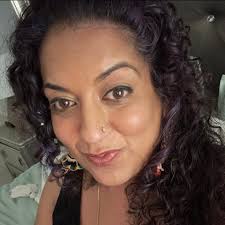 Other than shuttles, what are you top recommendations of tour companies  that take you to Lakes Moraine and Louise (from Banff) and give enough time  at each destination? We've looked online but