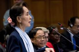 아웅산 수치 구금 상태 미얀마의 실권자인 아웅산 수치 국가고문과 정부 고위 인사들이 군에 의해 구금됐다고 외신이 보도했습니다. Nxhduy1pdnyuwm