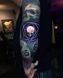 People have experimented with getting helix and wrist tattoos before, but now there's a new favourite spot to ink: Elbow Tattoos Best Tattoo Ideas Gallery