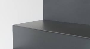 Treppenstufe Auf Gehrung Geschnitten Feinsteinzeug Treppe Fliesenschneiden Treppe Fliesen Treppenstufen Treppe