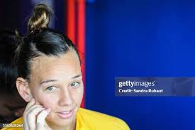 Paul Olive, physiotherapist of Psg before the Women's Division 1... News  Photo