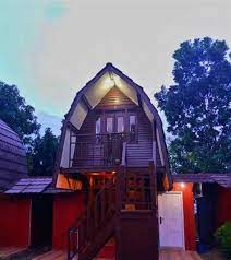 Rumah hobbit yang lagi viral ini terletak tepat di area pemandian sidebu debu, tepatnya di rindu alam hotel yang terletak di jl. Rumah Hobbit Paraland Resort Rumah Hobbit Paraland Resort Rumah Hobbit Farmhouse Spot Foto Rumah Hobbit Di Dokar Dream Land Ini Menjadi Spot Yang Favorit Banget Sob Nutri Movie