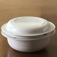 Tupperware has a specialized line of products that are classified as microwave safe. Tupperware Ultra 21 Microwave And Oven Safe Casserole Bowl 1723 Lid 1725 Plastic Seal 1726 By Sensiblebeauty On Etsy Tupperware Oven Safe Vintage Tupperware