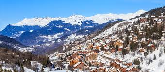 Faire du surf dans les snowparks ou du ski de fond dans les grands espaces pyrénéens, du ski sur les pistes dégagées ou arborées de quelques uns des plus beaux domaines de la chaîne. Top 10 Des Stations De Ski De Charme