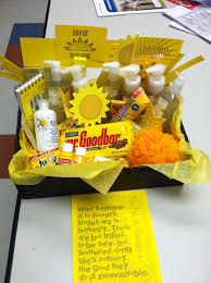 Very vibrant in colour and a large fruit. Cc21f24045bbb2c67fd9f4dfe567a0cd Jpg 1 200 1 606 Pixels Sunshine Gift Box Of Sunshine Sunshine Gift Box