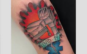 Вратарь сборной россии матвей сафонов поделился эмоциями от рождения дочери, передает сайт союза европейских футбольных ассоциаций. Sankt Peterburg Ya Ne Hochu Eto Zabyvat Evropejskij Bum Na Tatuirovki Pro Covid 19 Zatronul I Rossiyu Bezformata