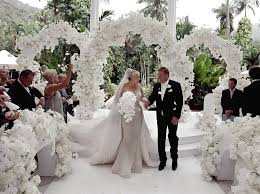 Former afl power couple nathan buckley and tania minnici announced their split last week after 18 years of marriage. Freedomroo Lou Zivanovic 61 Splashes 1million On Extravagant Wedding Australiannewsreview