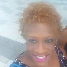 Dr. Yolanda Fields (@TECHIE_educ8r)