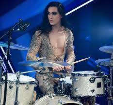 Damiano david is an italian singer who is best known as the lead vocalist of band, måneskin. Ethan Torchio Wiki Girlfriend Dating Maneskin Net Worth Height Gender