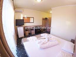 Featuring a fitness centre and free wifi, villa cristal spa&relax is located in baile felix, within 1 km from the main thermal pools of the spa resort. Vila Cristal Baile Felix 160 Lei Cam Dbl Noapte