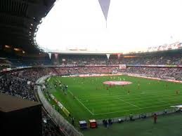 Jalan jalan ke ke paris, mampir ke stadion psg sebelum liga champions. Parc Des Princes Stadion In Paris