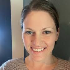 Amanda Leroy's Instagram, Twitter & Facebook