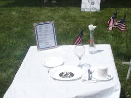 The manner in which this table is decorated is. Pow Mia Place Setting Acs Relay For Life 2011 American H Flickr