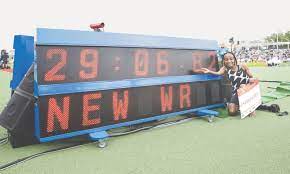 Sifan Hassan Sets Women S 10 000m World Record Newspaper Dawn Com