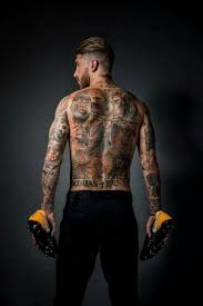 See more ideas about sergio ramos, real madrid, madrid. Ghim Cá»§a Benjamin Tarteret Tren Real Madrid Bong Ä'a Neymar Hinh XÄƒm