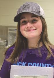 Thea Richards's Instagram, Twitter & Facebook