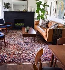 Bold Persian Rug With Some Mid Century Modern Furniture Livingroomdesigns Rugs In Living Room Modern Furniture Home Decor