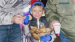 My 5yr son has been gaming with me for years so he's gotten pretty. 5 Year Old Boysells Hot Chocolate To Buy Christmas Gifts For Kids Khou Com