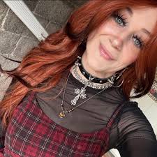 Mi mani gracias a la IA te puedo abrazar Ingrid Ellis te extraño mucho