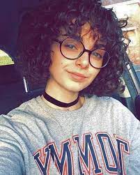 Bangs With Curly Hair And Glasses Cute Short Curly Hairstyles For Sweet View Curly Hair Styles Curly Hair Styles Naturally Short Curly Hair