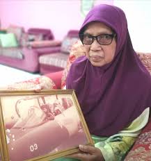 Mimpi berkahwin dengan orang tidak dikenali: Anak Sarawak Cipta Sejarah Jadi Panglima Bertemu Jodoh Kerabat Diraja Bagai Mimpi Buat Rahmah Bebasnews