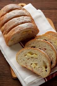 ハムチーズと粗挽き黒胡椒のお食事ブレッド takacoco お菓子 パンのレシピや作り方 cotta コッタ レシピ レシピ 手作りパンレシピ パン レシピ