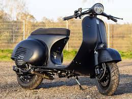 Custom Vespa Tuning Project Out Of Our Superlow Series Vespa Led Scheinwerfer Fahrzeuge