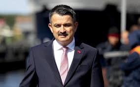 Yeni kabinenin tarım ve orman bakanı bekir pakdemirli olması ile hayatı merak edilmeye başlandı. Tarim Ve Orman Bakani Bekir Pakdemirli Den Balik Sezonu Aciklamasi