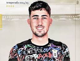 Álex Garzón llega a la U.D. Melilla para suplir a Adrián Romero