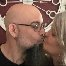 I am soooo struggling with the half hitch and double half hitch!! Watched  many tutorials and still eludes me, any ideas please, many thanks 😊