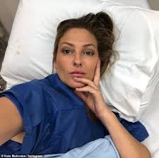 Pneumonia can be mild and only require a week of treatment before you can. Kate Malvenan Who Has Never Smoked Is Diagnosed With Terminal Lung Cancer Daily Mail Online