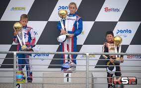 Dutch racer maya weug has become the first female driver to be made a member of the ferrari academy. 60 Mini Maya Weug S Impose Au Terme D Une Finale Un Peu Folle Kartcom