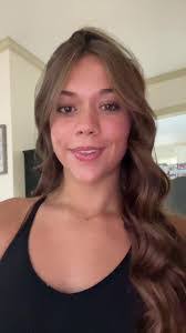 Stacy Weddle's Instagram, Twitter & Facebook