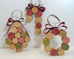 What a cute addition to a bar, countertop or among your other holiday decorations. Wonderful Diy Christmas Tree Ornaments Using Wine Corks