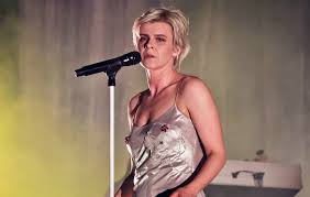 Fire starters and healing tunes to say goodbye to 2020 with. Watch Robyn Perform Dancing On My Own In New Quarantine Video