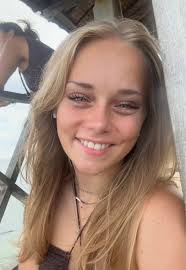 Janice Reimann Viral Kiss with Noah