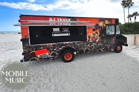 Tampa Bay Food Trucks — Caterer food truck in Tampa, Florida