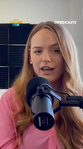 Shelley Craft (@shelleycraftofficial) • Instagram photos and videos