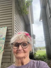 Two sisters discover a previously unknown sister in Ohio