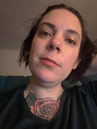 Allie Lowery's Instagram, Twitter & Facebook