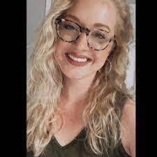 Theresa Marcell's Instagram, Twitter & Facebook