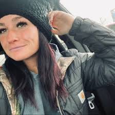 Amanda Bence's Instagram, Twitter & Facebook