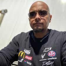 Sho wish I could get the frags too complete the set. The tax is real!!