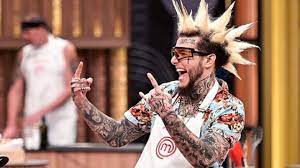 El mediático no seguirá en el reality gastronómico y surgieron rumores de una posible incorporación al certamen de marcelo tinelli. El Desafiante Mensaje De Alex Caniggia Contra Sus Companeros De Masterchef Celebrity Infobae