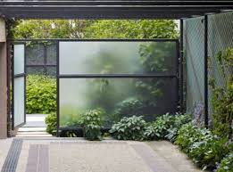 95 Idees Pour La Cloture De Jardin Palissade Mur Et Brise Vue Cloture Jardin Jardin Moderne Jardins