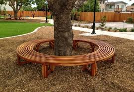 Measure your tree's diameter 18 inches from the ground to determine the inside dimension of the bench. 30 Extremely Awesome Tree Benches Outdoor Seating That Can Fit In Any Home Awesome Pictures Decoratorist
