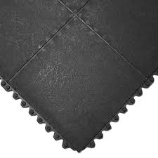 Interlocking rubber floor tiles and rubber floor rolls are the two most popular types of home gym flooring. Gym Matting Solid Gym Tiles Matting Solutions