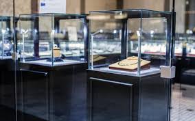Understanding Display Case Led Lighting Terminology Display Cases Showcases
