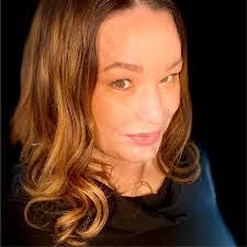 Julian Chadwick's Instagram, Twitter & Facebook